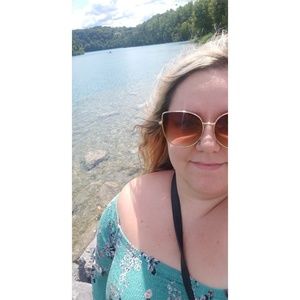 Meet your Posher, Madison